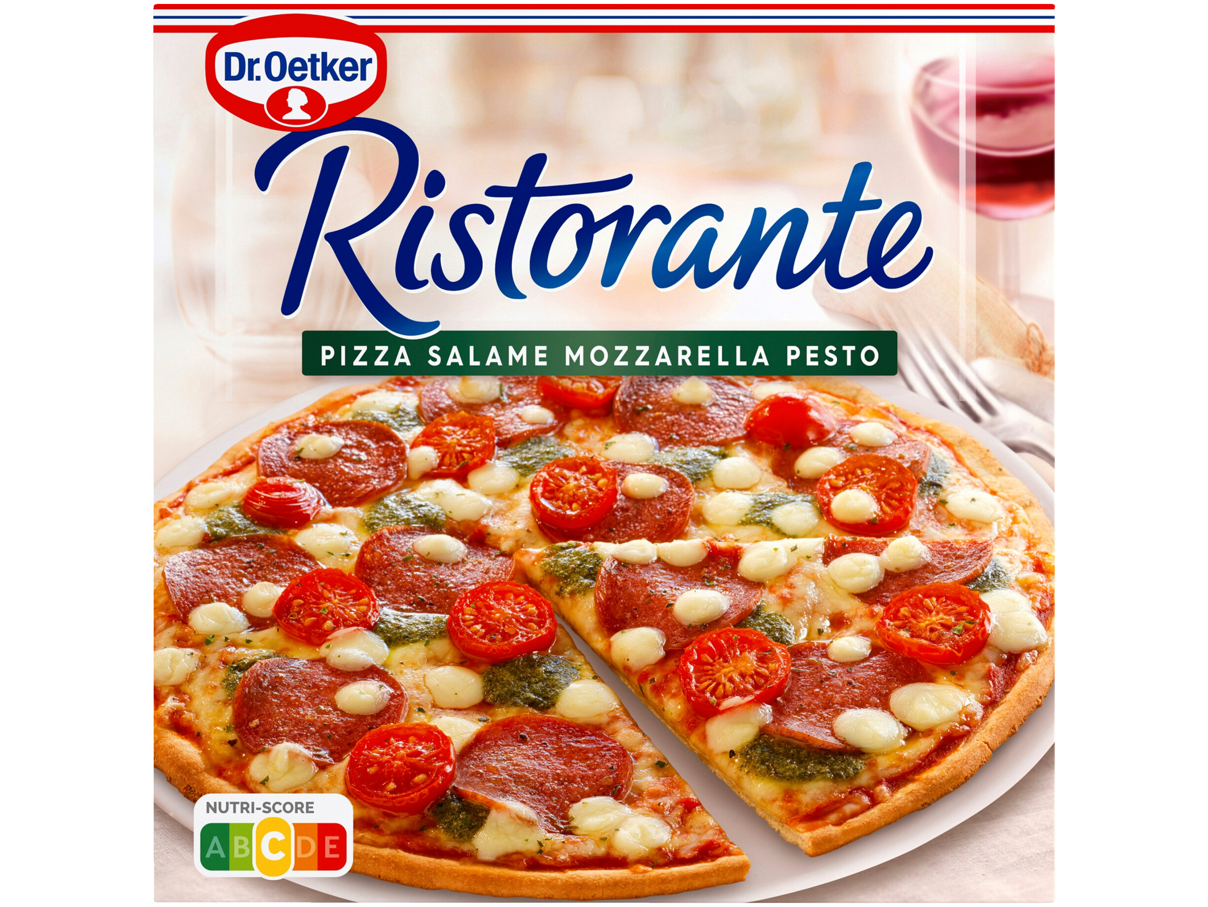 Ristorante pizza salami mozarella pesto